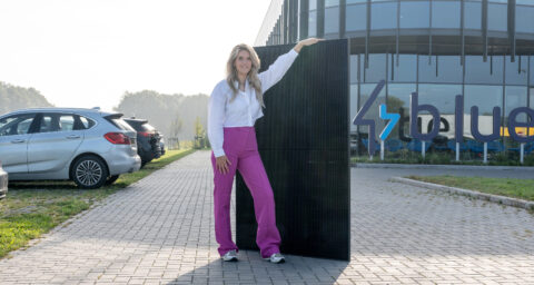 Grotere en lichtere zonnepanelen drukken de kosten